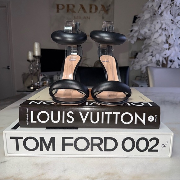 New Gianvito Rossi Womens 40 BIJOUX 105 Black Leather Sandals $995 - Picture 5 of 13